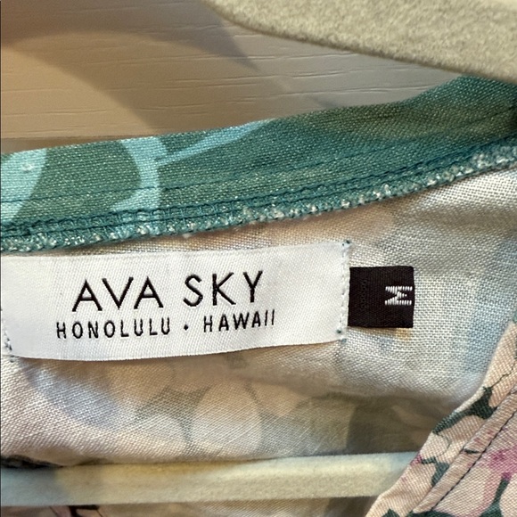 Ava Sky Pink Blossom Short Sleeve Romper - Picture 2 of 3